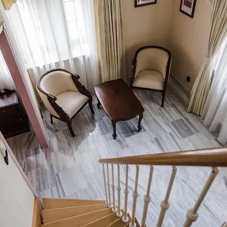 Palace 4* Jíloviště